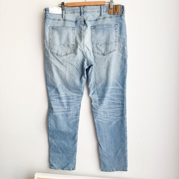 American Eagle Airflex Athletic Light Wash Jeans 38/32 NWT - Picture 9 of 10